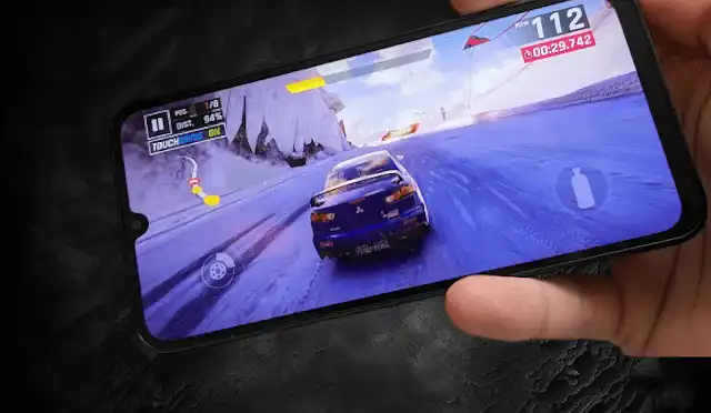 أداء الألعاب والتطبيقات في Samsung Galaxy a15