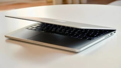 حاسوب MacBook Pro من آبل ضمن تقرير يتحدث عن خطط الشركة لإطلاق أجهزة بمعالج M7 في عام 2027
