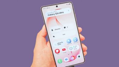صورة توضيحية لهاتف Samsung Galaxy مرتبطة بتسريبات ترقية كاميرا السيلفي في Galaxy S27 Pro وGalaxy S27 Ultra.