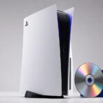 جهاز PlayStation 5 مع أقراص ألعاب في صورة توضح الجدل حول مستقبل الألعاب المادية وتأثيره المحتمل على PS6