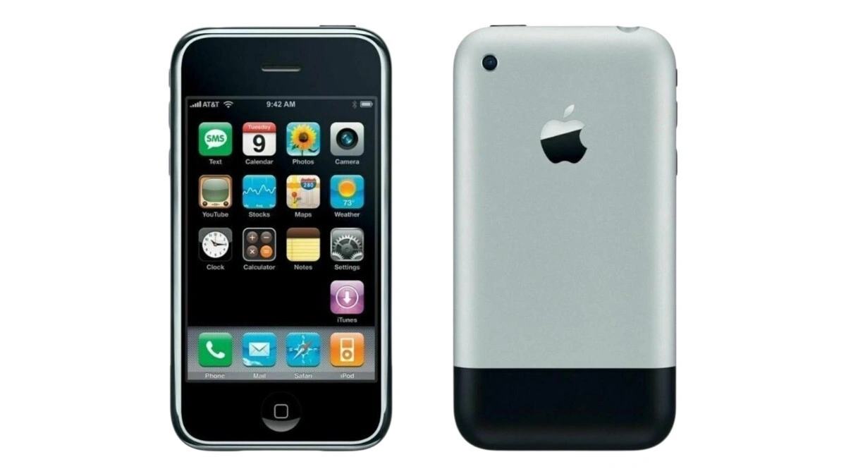 iPhone 2G الأصلي من الجيل الأول من هواتف Apple