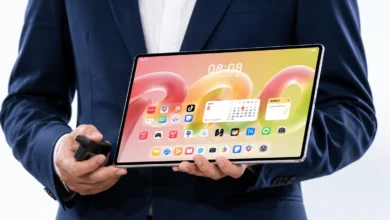 Huawei MatePad Pro الجديد يصل بشاشة OLED وتصميم نحيف للغاية 1 جهاز Huawei MatePad Pro بشاشة OLED مع لوحة مفاتيح وقلم ذكي