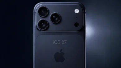 iPhone Ultra مع شعار iOS 27 على الواجهة الخلفية