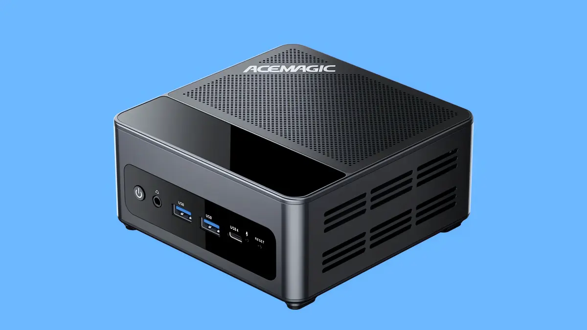 ACEMAGIC F5A AI Mini PC بمعالج Ryzen AI 9 HX 470 ومنفذ OCuLink