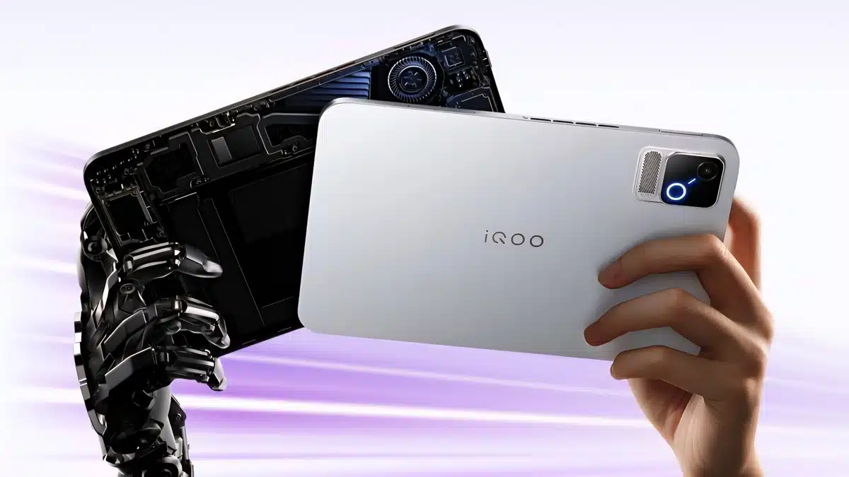 مروحة التبريد المدمجة في جهاز iQOO Pad Ultra