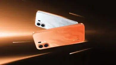 هاتف OPPO K14 Plus باللونين الأبيض النجمي والبرتقالي الشمسي