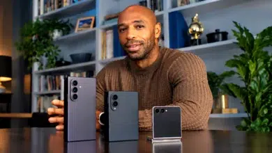 Samsung Fold8 مع Thierry Henry في حملة Welcome to Foldables