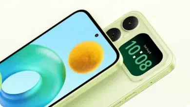 هاتف Play20C بشاشة خلفية ثانية وكاميرا 13MP وبطارية 6000mAh