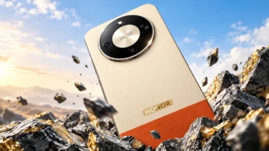 هاتف HONOR X9e S باللون الكريمي والبرتقالي مع وحدة كاميرا دائرية خلفية وتصميم مقاوم للصدمات.
