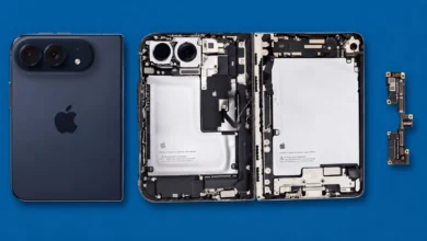تفكيك iPhone Duo يكشف البطاريتين والمكونات الداخلية وتفاصيل إصلاح الهاتف القابل للطي