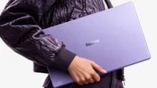 حاسوب شاومي REDMI Book 14 2027 باللون البنفسجي السديمي مع تصميم معدني أنيق.